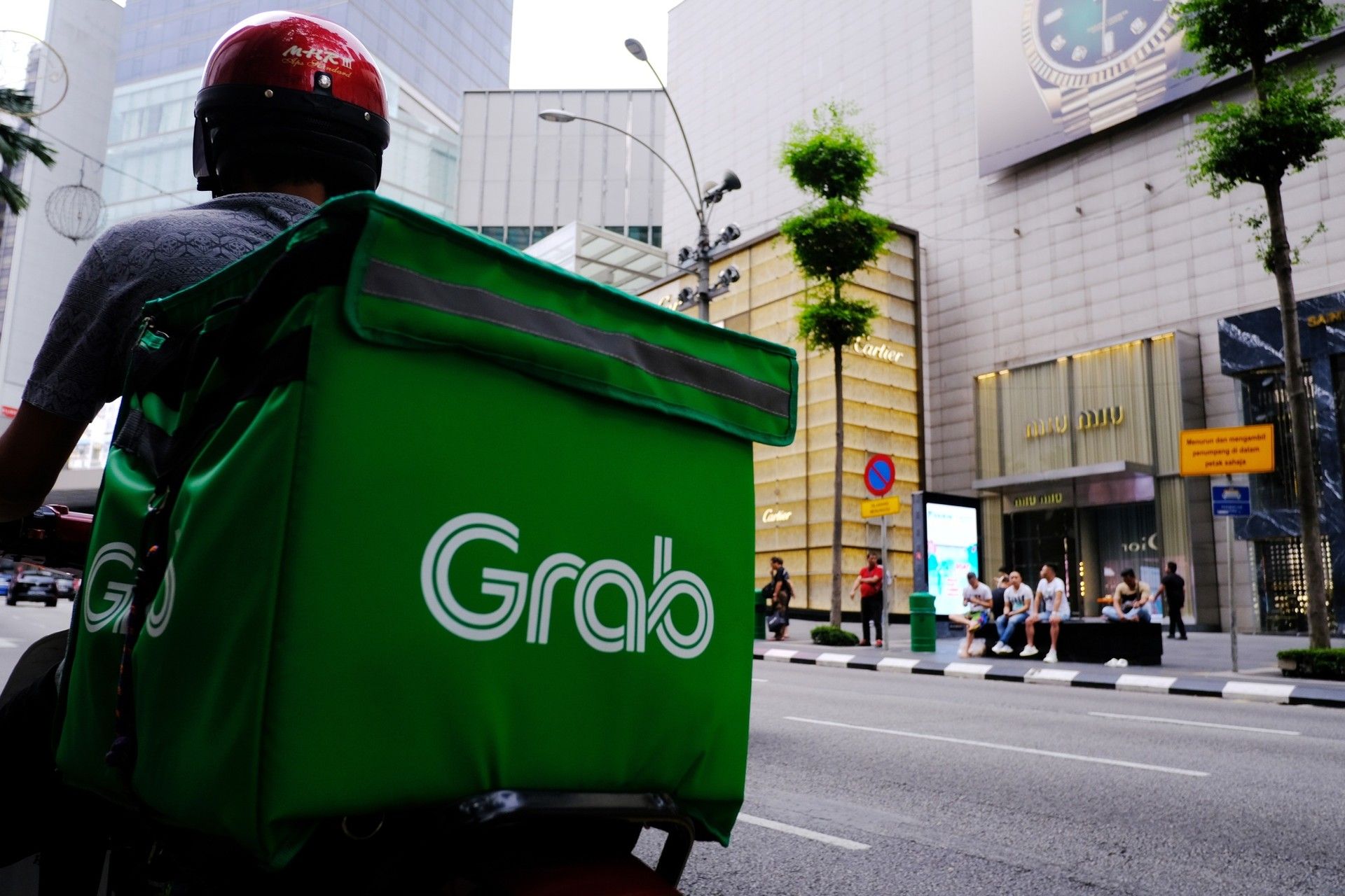 SWOT Analysis of Grab - Grab Food Delivery