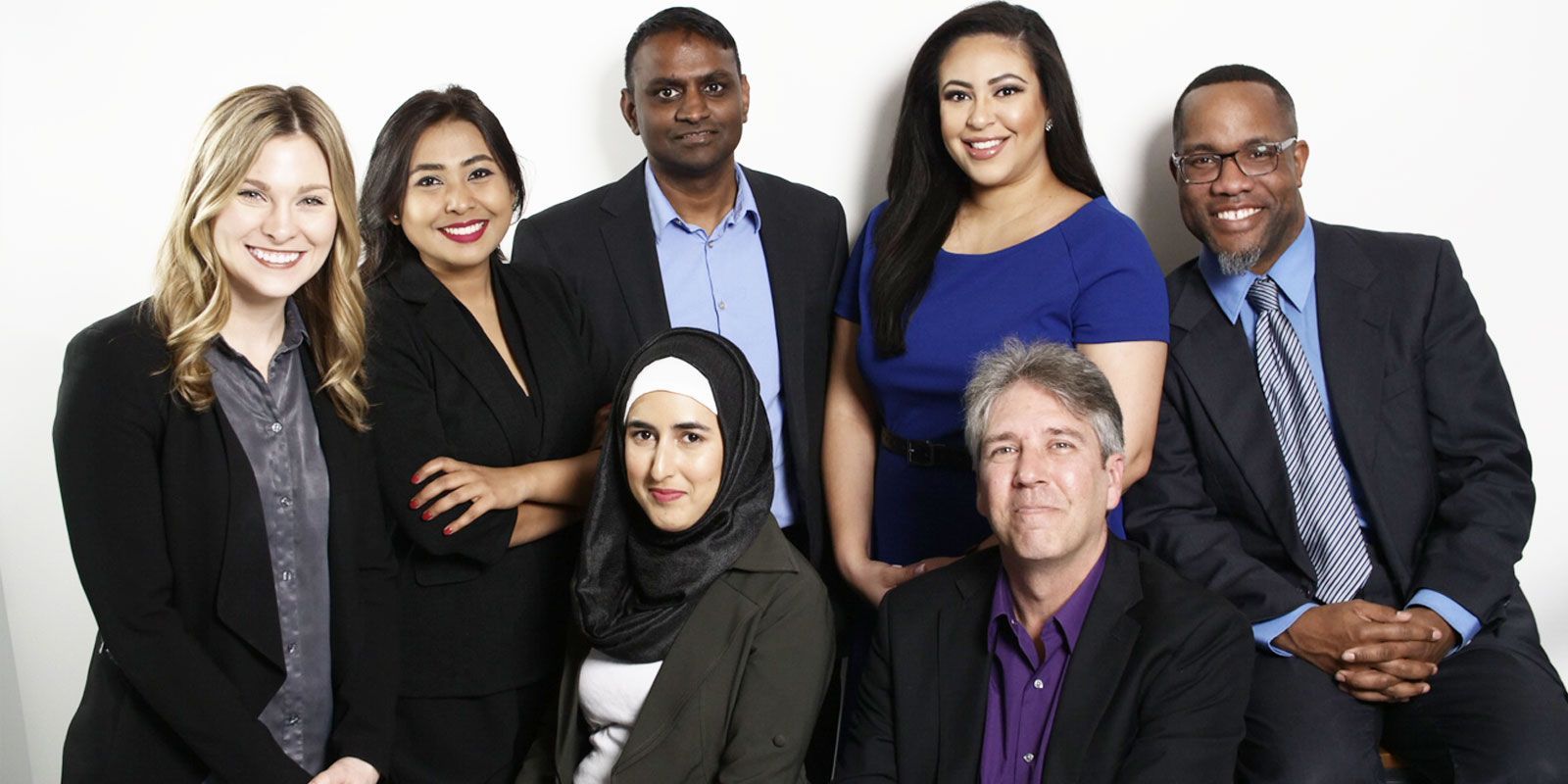 Image showcasing the International Institute of Digital Marketing (IIDM), highlighting online courses, digital marketing programs, and certifications. The image includes representations of digital marketing experts, professionals, and trainers associated with IIDM.