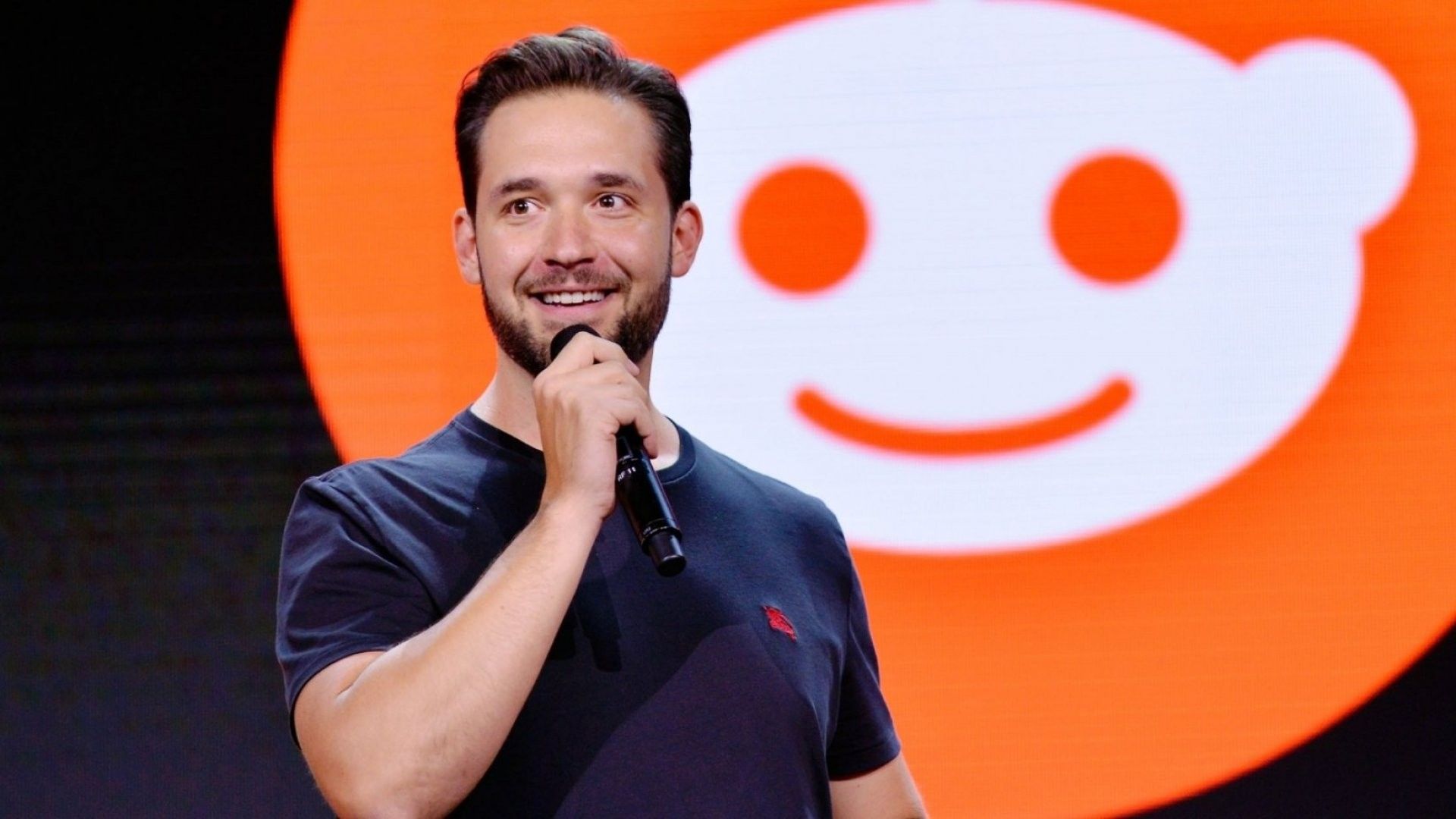 SWOT Analysis of Reddit - Co-Founder of Alexis Ohanian