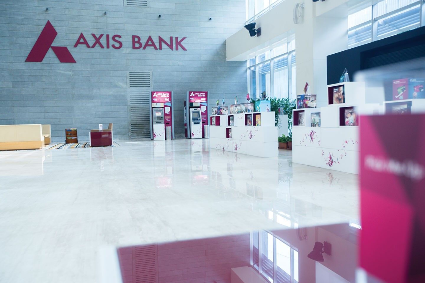 process of Axis Bank-Marketing mix of Axis Bank | IIDE