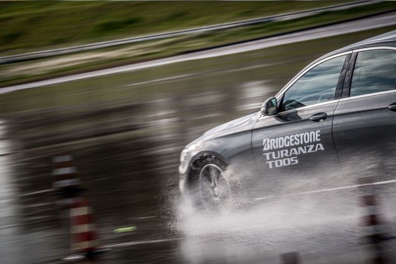 SWOT Analysis of Bridgestone - Turanza Toos