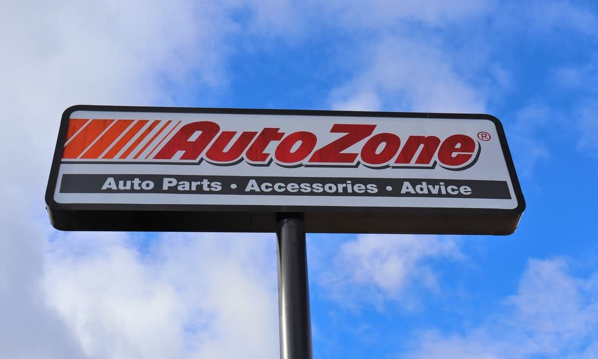 SWOT Analysis of AutoZone - AutoZone Services & Products